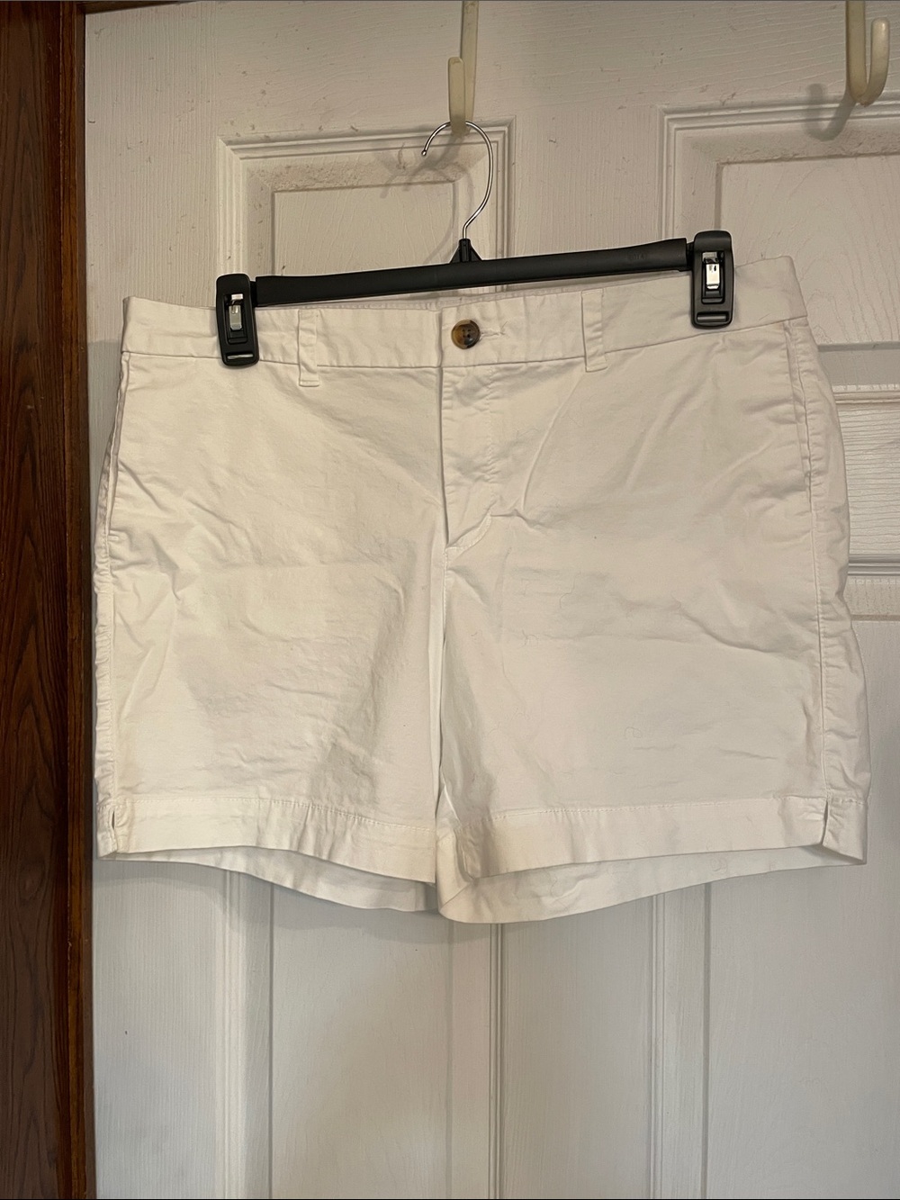 Old Navy White Mid-Rise Women's Shorts ( bag2)